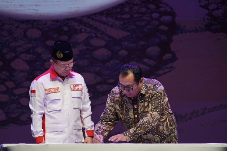 Hashim Djojohadikusumo dan Adhitya Yusma Perdana Resmi Lantik Srikandi Jaga Desa, Perkuat Peran Perempuan dalam Pembangunan Desa dan Kelurahan
